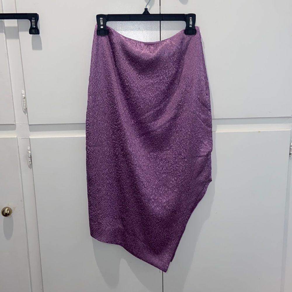 NEW WITH TAGS NWT URBAN OUTFITTERS PURPLE MIDI SKIRT